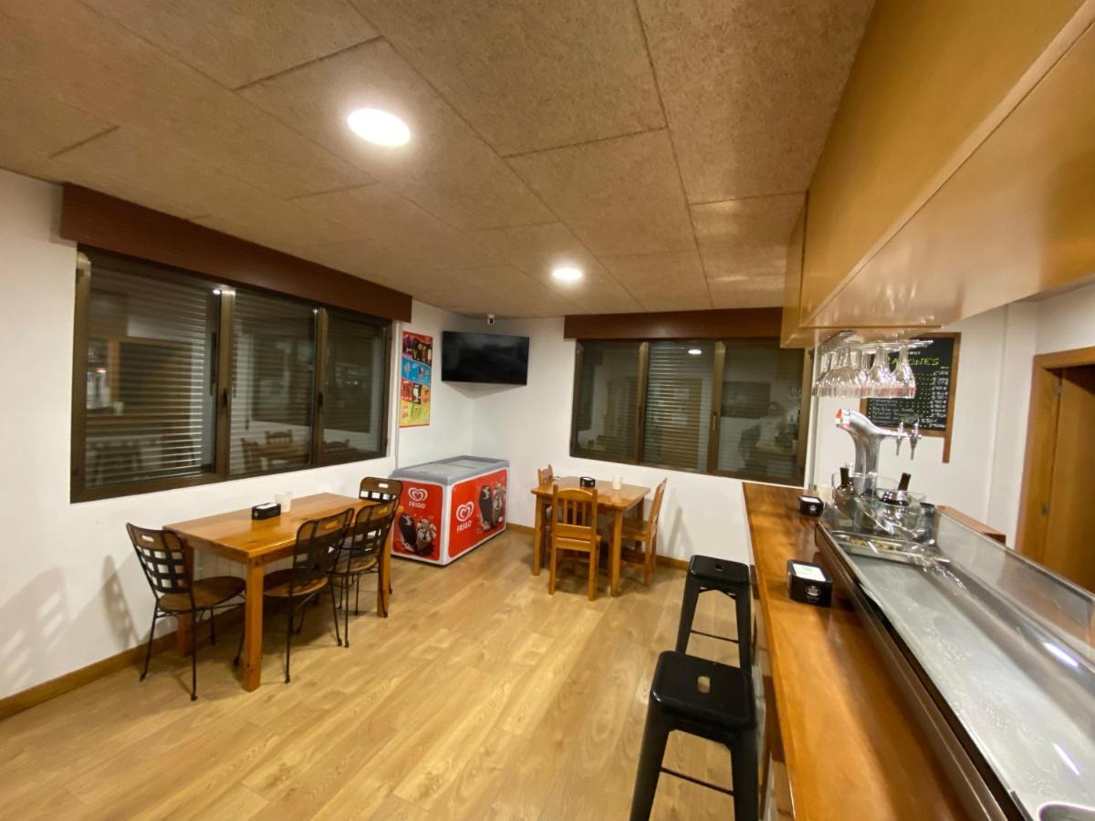 Albergue El Camino De Santovenia Santovenia De Oca Eksteriør bilde