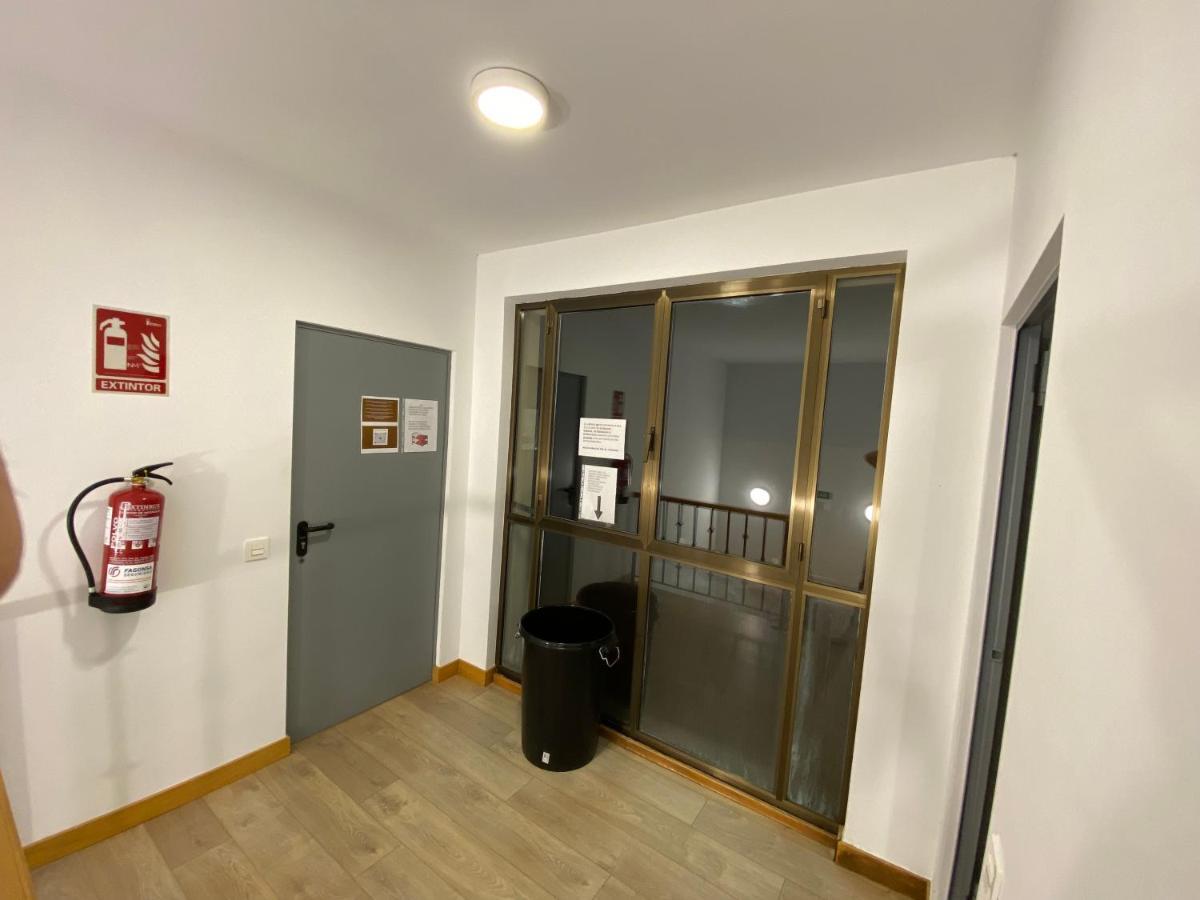 Albergue El Camino De Santovenia Santovenia De Oca Eksteriør bilde