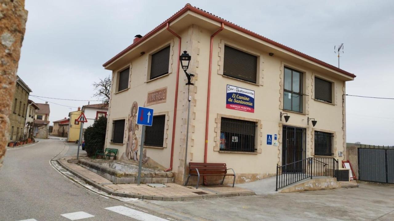 Albergue El Camino De Santovenia Santovenia De Oca Eksteriør bilde