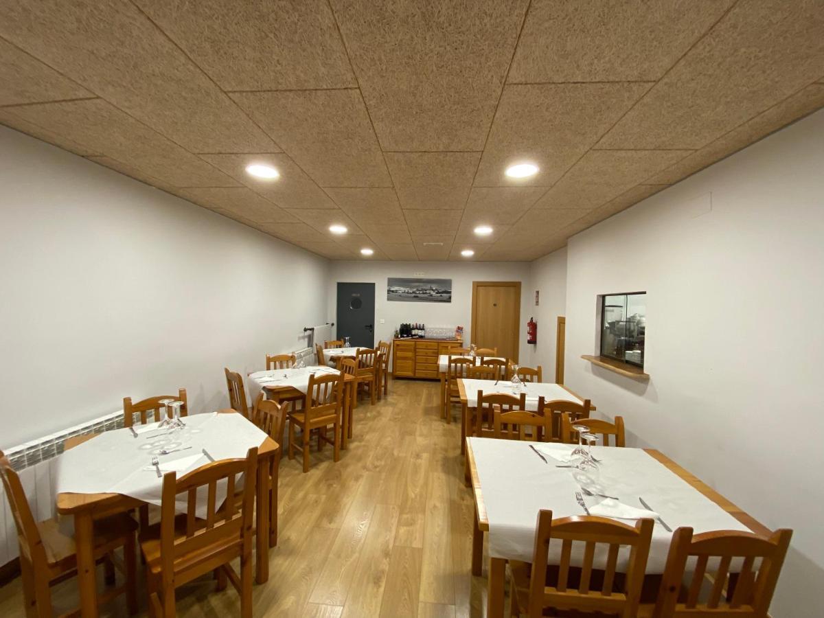 Albergue El Camino De Santovenia Santovenia De Oca Eksteriør bilde